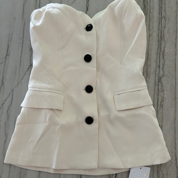 Commense Cream Button Down Top - Picture 2 of 2